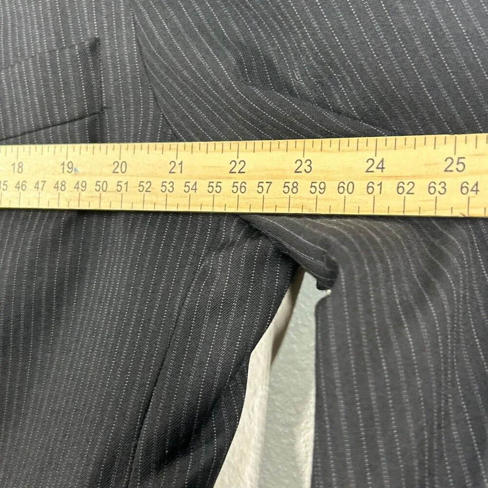 J Ferrar Sport Coat Mens 46 Regular Charcoal Pinstripe 3 Button Wool Tailored